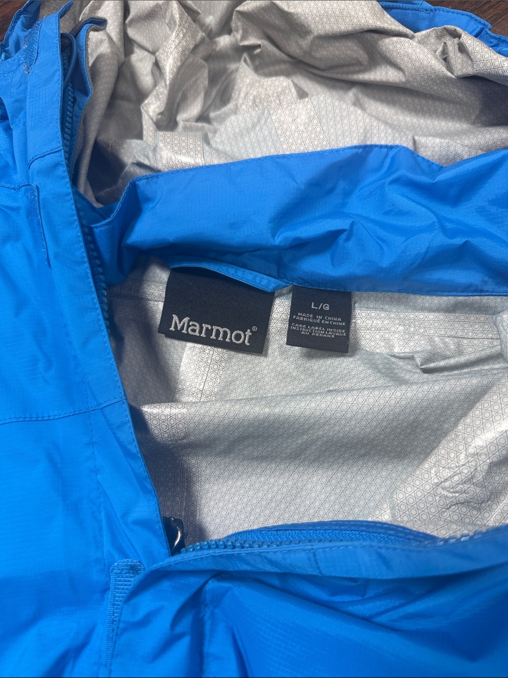 Marmot bright blue rain jacket size Large - Picture 3 of 9